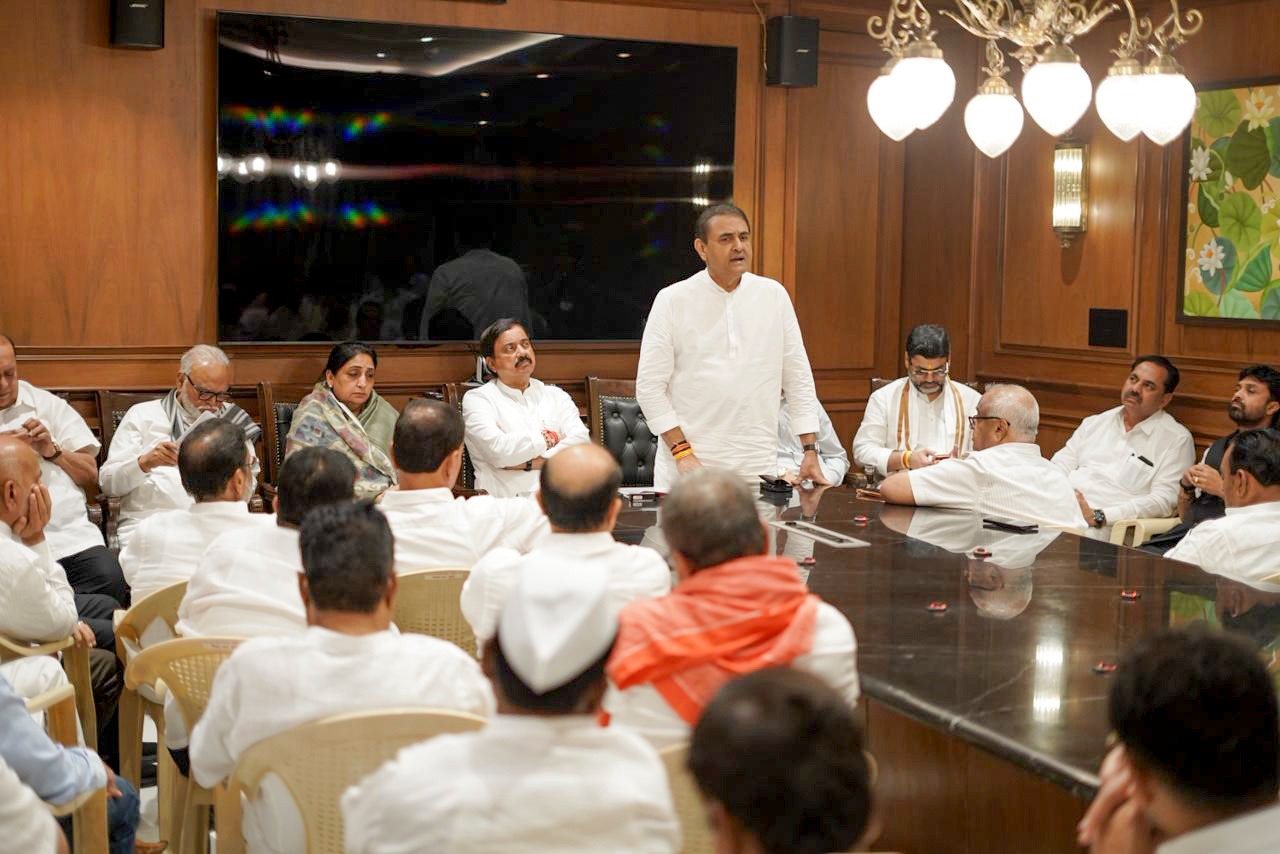 Raj Thackeray's 'Patil, Not Patel' Jab Amid NCP Leader Suspense