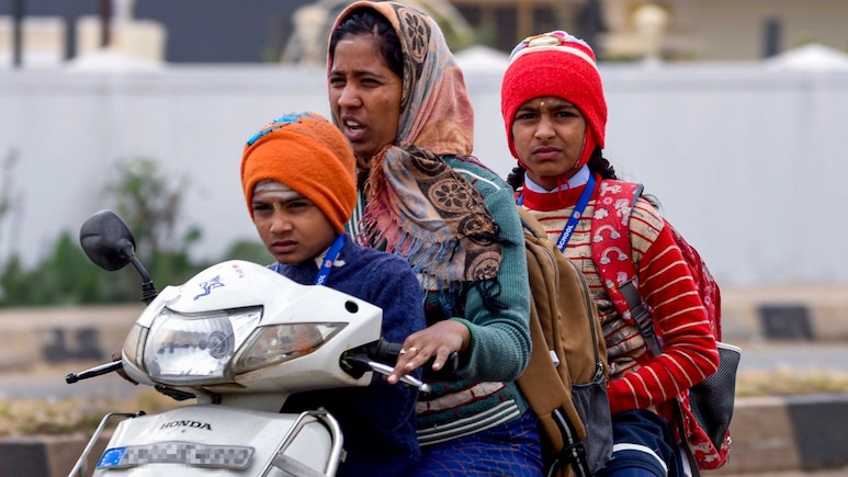 आज 23 जनवरी को यूपी के अलावा इन राज्यों में है छुट्टी, बच्चों को स्कूल भेजने से पहले चेक कर लें लिस्ट