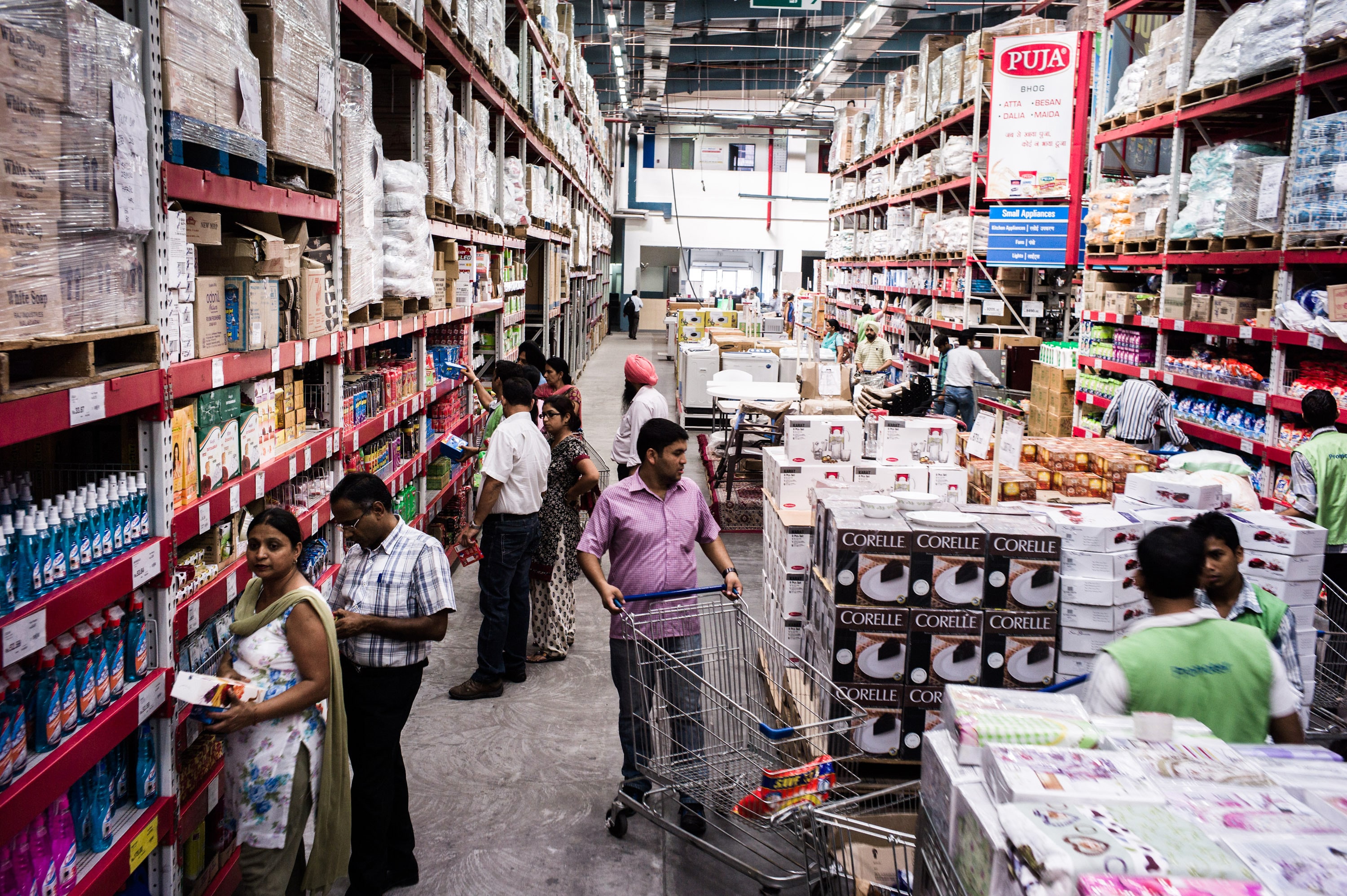 In The Process Of Evaluating FDI Policy Guidelines In Food Retail: Walmart India