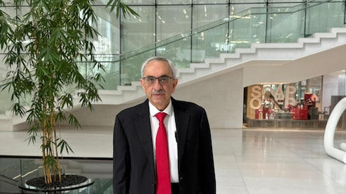 Davos 2026: India Resilient in Face of Tariffs, Says Nadir Godrej, Hails Govt's Gst 2.0 Move