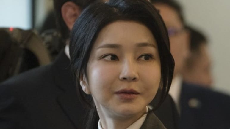 लग्जरी हैंडबैग, डायमंड नेकलेस लेने के आरोप में जेल पहुंची किम ही कौन हैं, जिनकी पादरी ने की थी जासूसी