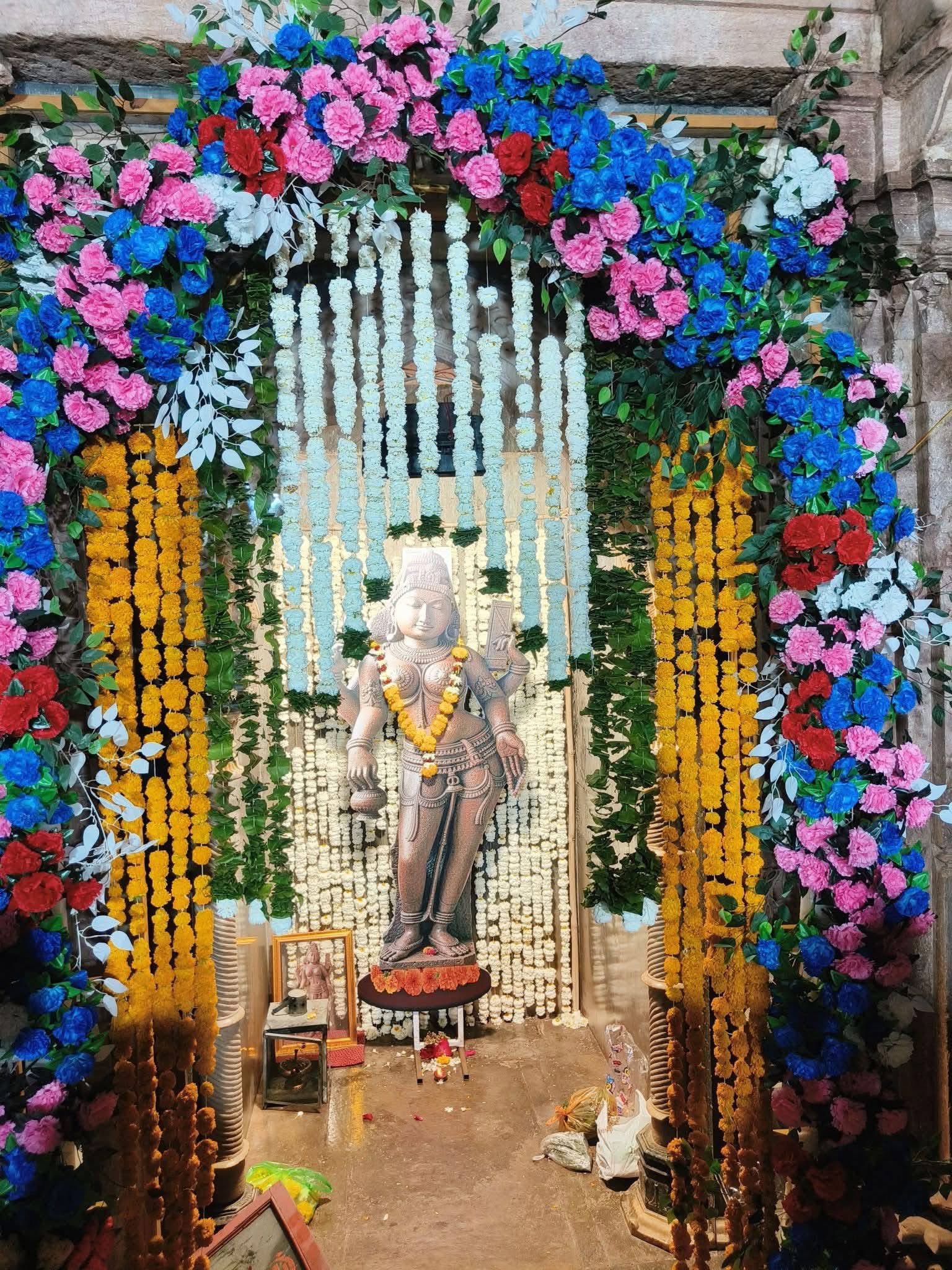 Dhar Bhojshala: बसंत पंचमी पर सरस्वती पूजा Dhar Bhojshala: बसंत पंचमी पर सरस्वती पूजा