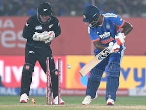Sunil Gavaskar Slams Sanju Samson Over Dismissal In 4th New Zealand T20I, Gives Footwork Verdict