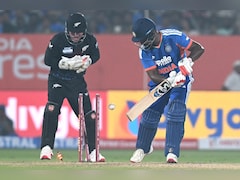 IND vs NZ, 4th T20I: संजू सैमसन का फ्लॉप शो जारी, सुनील गावस्कर ने बताया क्यों नहीं बना पा रहे रन, इस गलती को ठहराया जिम्मेदार