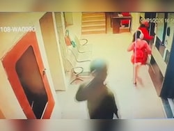 On Camera: Chain Snatching Attempt Inside Lift At Greater Noida High Rise