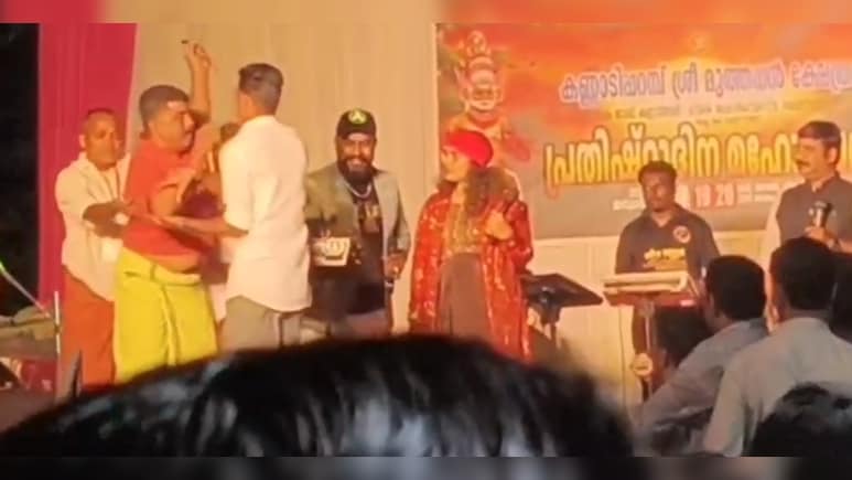 Left Group Stops 'RSS Song' At Kerala Temple Event, BJP Says "Anti-Hindu"