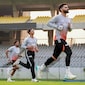 Virat Kohli Ends 3-Year Instagram Hiatus With Training Photos; Fans Cant Keep Calm