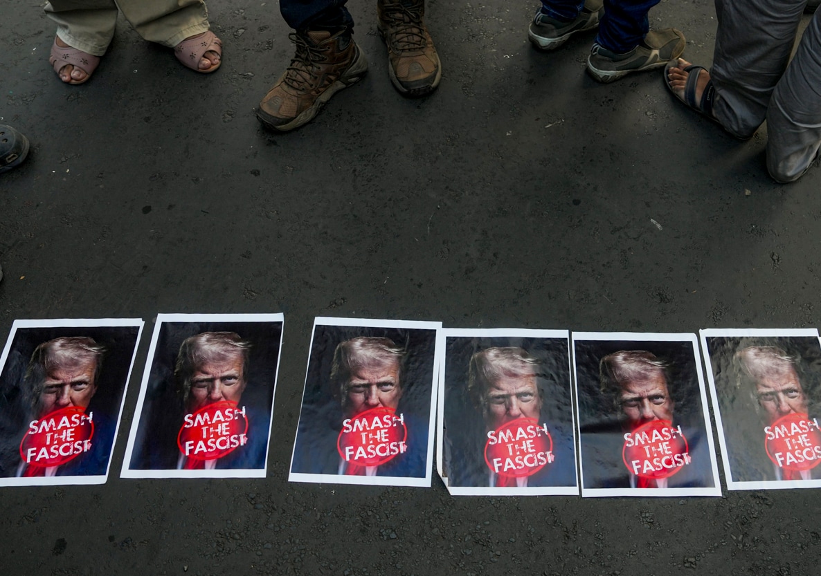 मादुरो की गिरफ्तारी को लेकर ट्रंप के खिलाफ कई जगह जा रहे प्रदर्शन