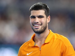 Carlos Alcaraz Beats Jannik Sinner In Sold-Out South Korea Exhibition Match