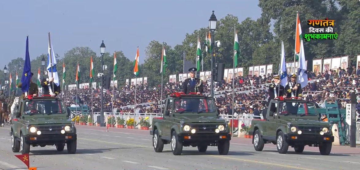 गणतंत्र दिवस LIVE: कर्तव्य पथ पर दिख रही भारत की आन, बान, शान... परेड में ब्रह्मोस-आकाश मिसाइल होंगी शामिल