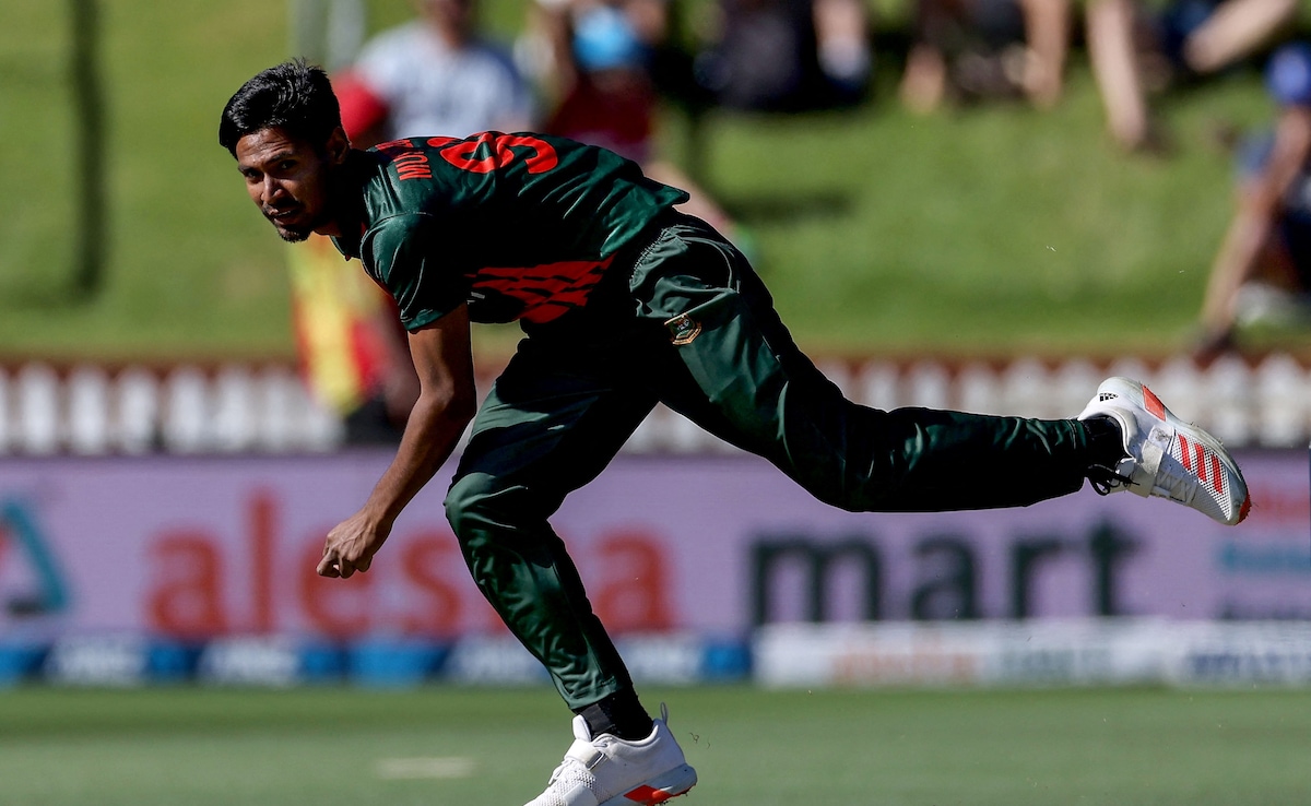 "<i>Takleef Hui Hai</i>": Ex BCCI Official Reacts As Bangladesh Announces IPL Telecast Ban