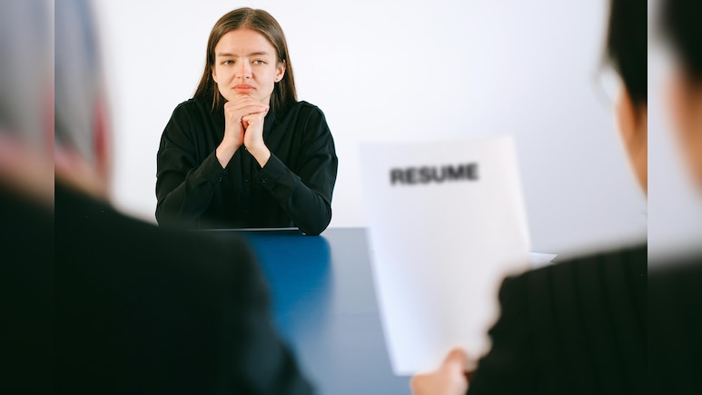 2030 तक AI से इस सेक्टर में पैदा होंगी कई नौकरियां, जमकर आएगा बूम