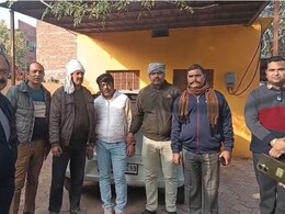 भिंड में रिश्वतखोरी! 20000 रुपये की रिश्वत ले रहा था स्टेनो अवधेश यादव, लोकायुक्त ने फिल्मी अंदाज में दबोचा