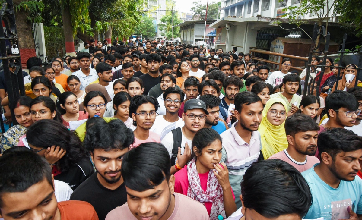 पूरे देश में इंजीनियरिंग की बस एक ही प्रवेश परीक्षा की ज़रूरत