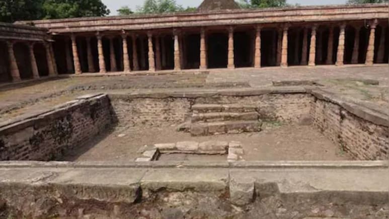 धार भोजशाला विवाद: मुस्लिम पक्ष ने सर्वे को नकारा, वकीलों की हड़ताल से टली सुनवाई,अब 18 को सुनवाई