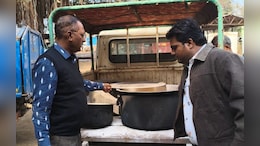 गणतंत्र दिवस पर आदेश की अवहेलना! सड़क पर फिंकवाई बिरयानी, नपा ने बंद करवाई दुकानें&nbsp;