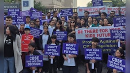 CBSE ने जयपुर की नीरजा मोदी स्कूल की मान्यता रद्द की, अब पेरेंट्स कर रहे हैं फैसले का विरोध&nbsp;