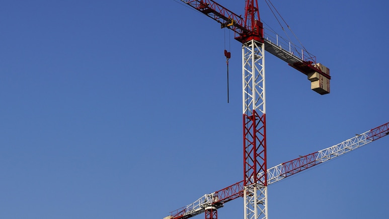 India Property Developer K Raheja Said to Weigh $700 Million IPO