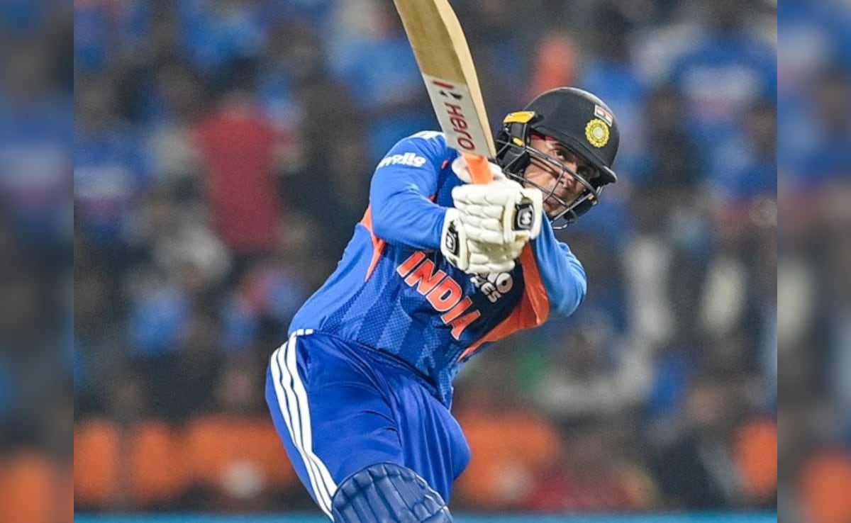 गुरु युवराज सिंह के बाद यह कारनामा करके भारतीय क्रिकेट में अमर हो गए अभिषेक शर्मा