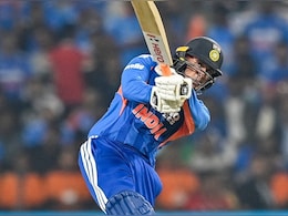 'गुरु' युवराज सिंह के बाद यह कारनामा करके भारतीय क्रिकेट में अमर हो गए अभिषेक शर्मा