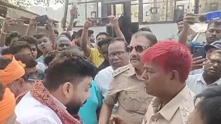 लाल बाल पड़े भारी! सोशल मीडिया ट्रोलिंग के बाद DSP को बदलना पड़ेगा हेयर कलर, पुलिस मुख्यालय ने दिया आदेश