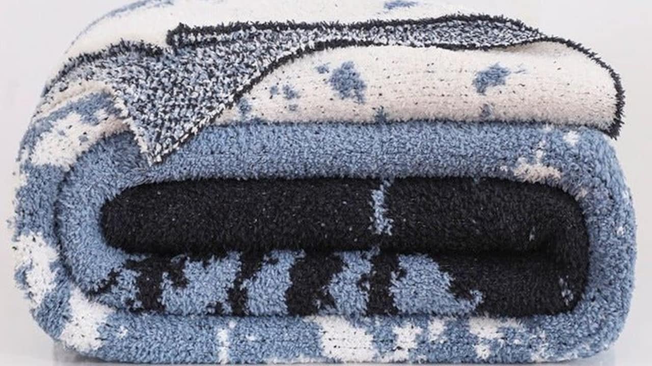 Blankets Feel Heavy but Are Not Warm Enough: Simple Guide to Fabric Fill Blankets Feel Heavy but Are Not Warm Enough: Simple Guide to Fabric Fill