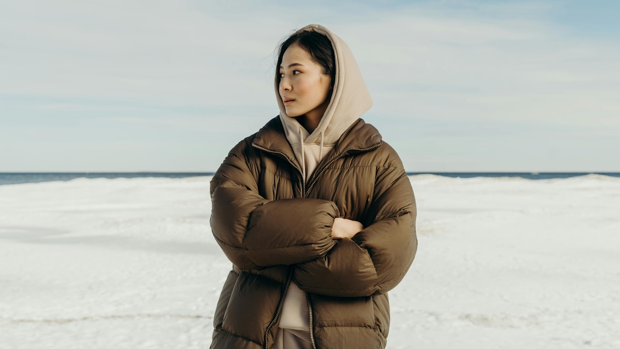 Explore if puffer jackets can actually protect you in winter or they just for the show