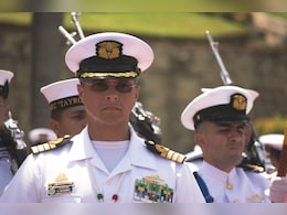 नौकरी के साथ रोमांच का भी है इरादा? मर्चेंट नेवी है बेस्ट करियर ऑप्शन, जानिए यहां Qualification और सैलरी डिटेल