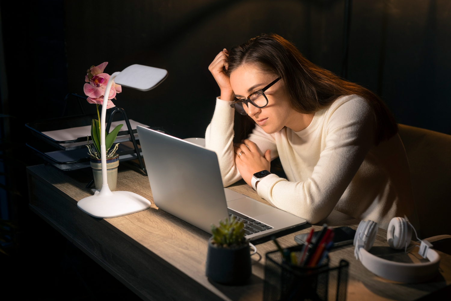 Digital burnout is becoming increasingly common in the modern lifestyle