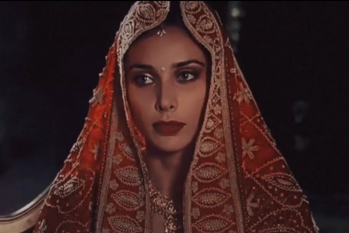 भूरी आंखों वाली कसूर फिल्म की एक्ट्रेस अचानक हुई बॉलीवुड से गायब? 25 साल बताया क्यों किया ऐसा