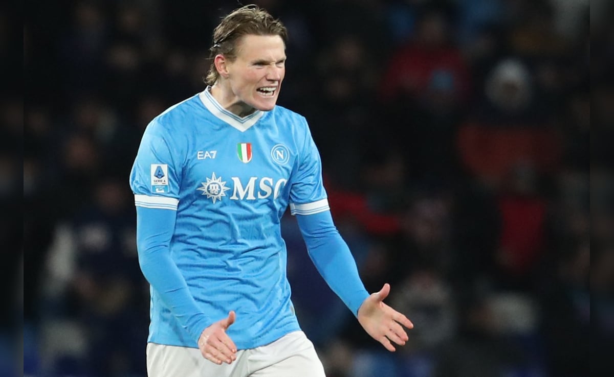 Scott McTominay Inspires Napoli To Draw With Inter Milan Keeping Serie A Title Race Tight