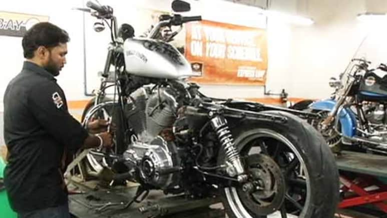 मुझे कैसे पता चलेगा कि मेरी बाइक को सर्विसिंग की जरूरत है? ये साइन दिखते ही तुरंत समझ जाएं