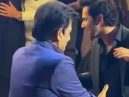 वरुण धवन को किस चीज का घमंड, उदित नारायण के साथ सरेआम दिखाई बेरुखी- वीडियो हुआ वायरल