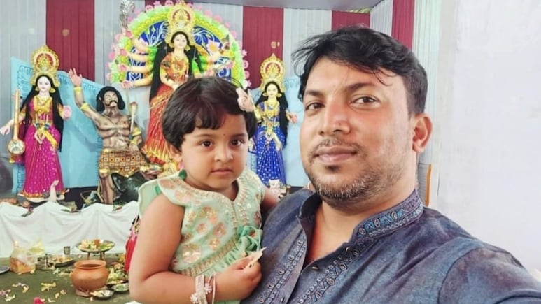 बांग्&zwj;लादेश में एक और हिंदू की हत्&zwj;या, प्रतिष्ठित किराना व्&zwj;यवसाई पर धारदार हथियार से हमला, अब तक 6 हिंदुओं को बनाया निशाना