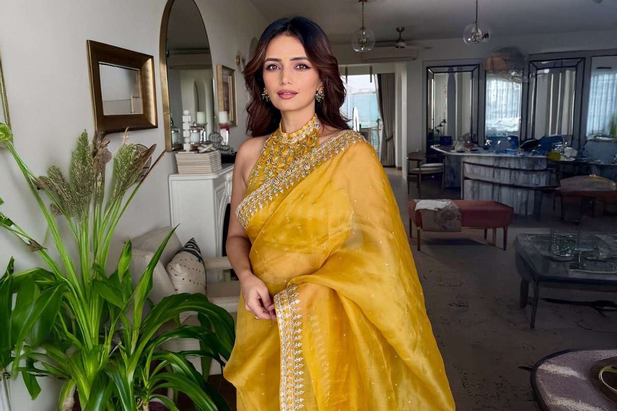 How Roshni Chopra Uses Salt Cleansing to Release Blocks and Strengthen Energy Fields