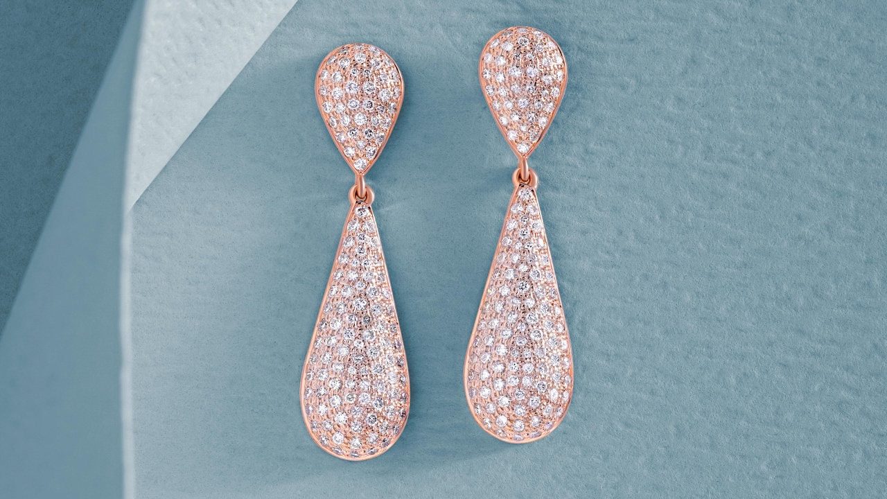 Can You Wear Jhumkas with Western Outfits? A Practical Styling Guide Can You Wear Jhumkas with Western Outfits? A Practical Styling Guide