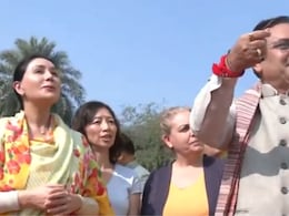 Rajasthan: मकर संक्रांति पर सीएम भजनलाल ने पतंगबाजी का दिखाया हुनर, दिया कुमारी ने भी थामा मांझा