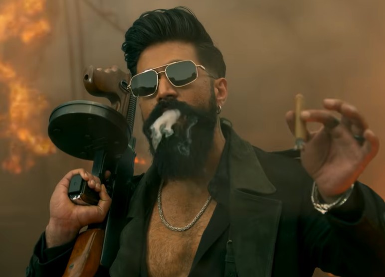 टॉक्सिक के टीजर में दिखाए बोल्ड सीन पर लटकी तलवार, सेंसर बोर्ड के पास पहुंची शिकायत विवादित सीन हटाए जाएं