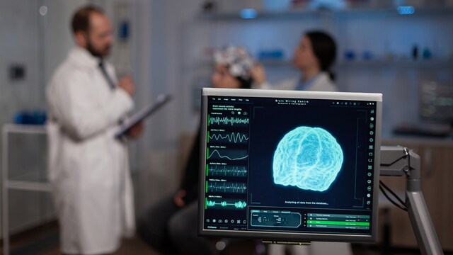 Alzheimer's Amyloid-Targeting Drugs Show No Clear Clinical Benefit: Review