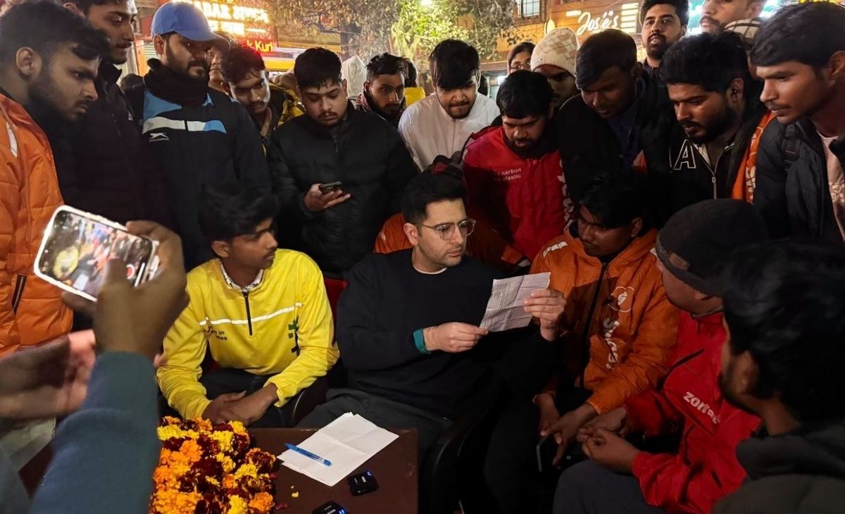 '10 मिनट की पाबंदी हटना बड़ी जीत, लेकिन समस्याएं...', गिग वर्कर्स से मिले राघव चड्ढा, कह दी ये बड़ी बात