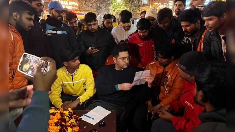 '10 मिनट की पाबंदी हटना बड़ी जीत, लेकिन समस्याएं....', गिग वर्कर्स से मिले राघव चड्ढा, कह दी ये बड़ी बात