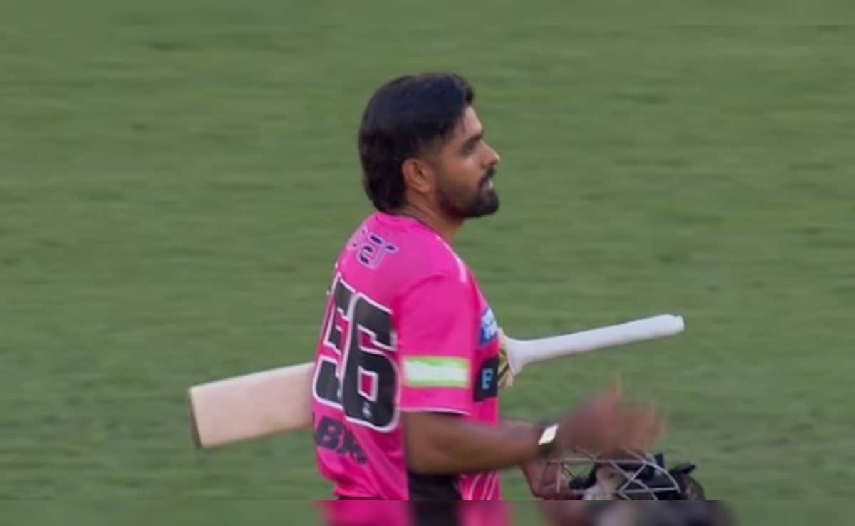 बाबर आजम ने BBL में सबसे धीमा अर्धशतक ठोक की पाकिस्तान की घनघोर बेइज्जती