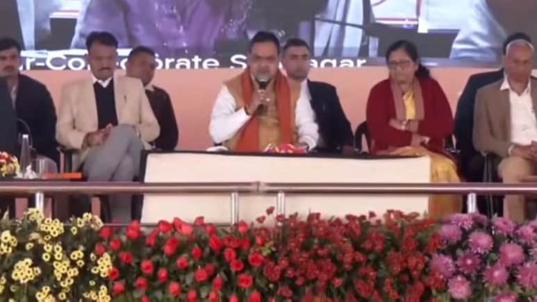 Rajasthan: बसंत पंचमी पर CM भजनलाल ने छात्रों को दिया 1000 करोड़ का तोहफा, युवाओं के लिए खोले सरकारी नौकरियों के रास्ते