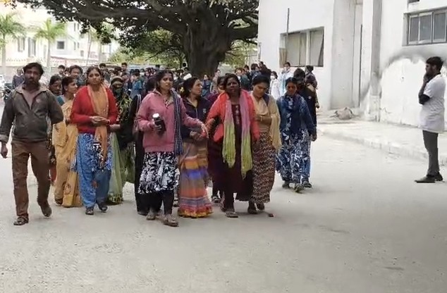 बेंगलुरु में छात्रा की आत्महत्या के बाद डेंटल कॉलेज के छह शिक्षक निलंबित