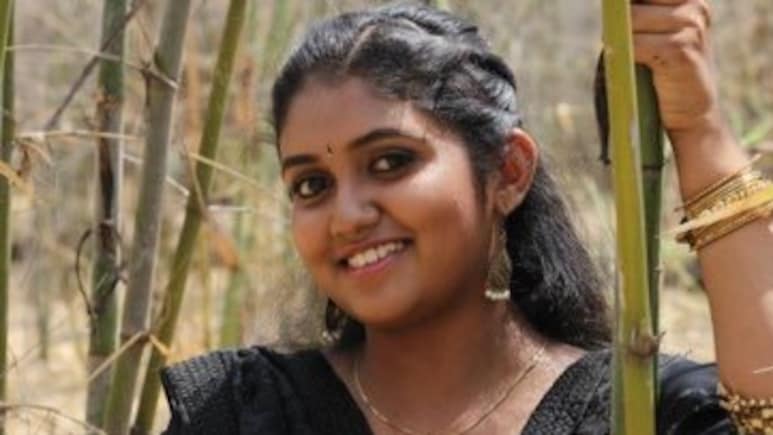 15 में बनी एक्ट्रेस, 4 करोड़ की फिल्म ने कमाए 110 करोड़, जानें 9 साल बाद कहा हैं सैराट की एक्ट्रेस