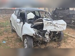 खाटूश्&zwj;यामजी दर्शन करने जा रहे श्रद्धालुओं की कार का हादसा, 2 दोस्त सहित 3 लोगों की मौत