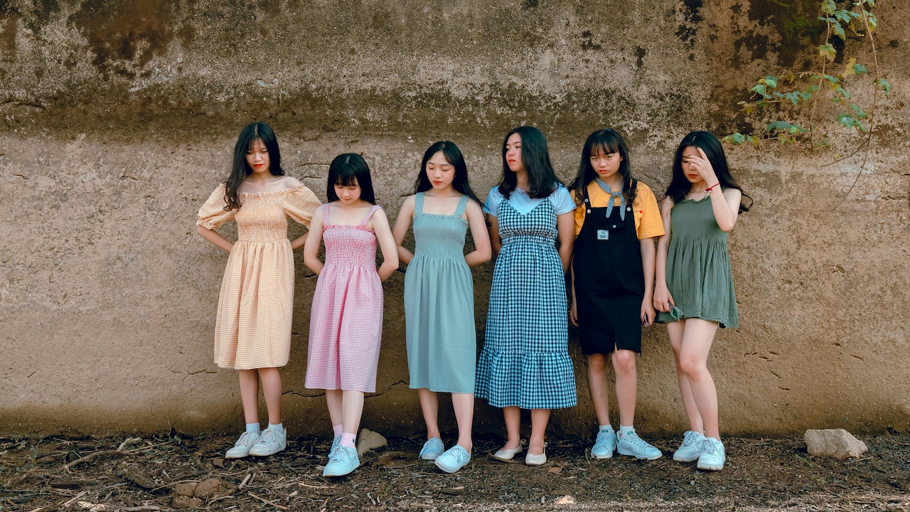 Smart Dress Shopping Guide: Dos and Donts To Save Money And Space