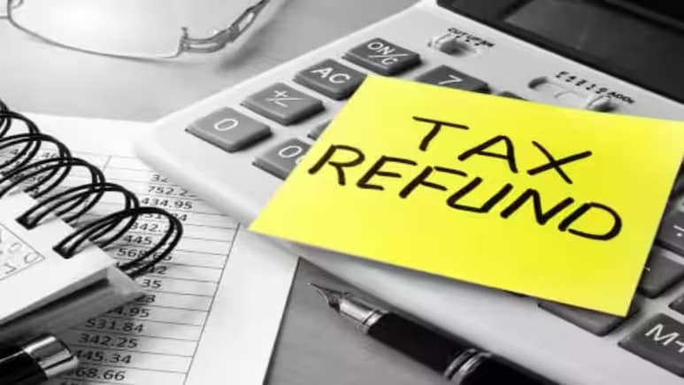 Income Tax Refund: आप भी कर रहे हैं आईटीआर रिफंड का इंतजार? तो लग सकता है एक साल का झटका!