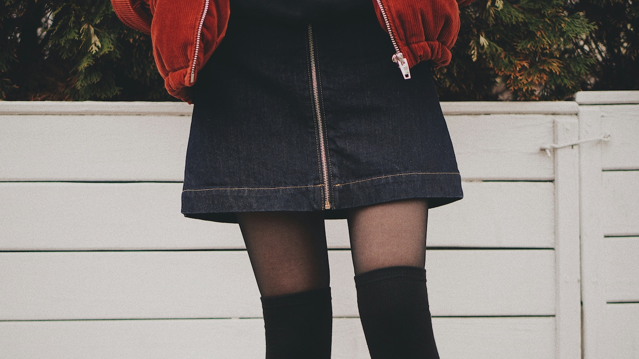 How To Style Midi Skirts For Office: Stylish Workwear Outfit Ideas