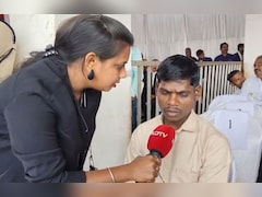 सरेंडर किए हुए 9 हार्डकोर नक्सलियों से बातचीत, धमतरी के गणतंत्र दिवस के कार्यक्रम में हुए शामिल